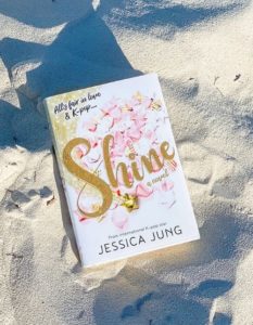 ジェシカの小説'SHINE'