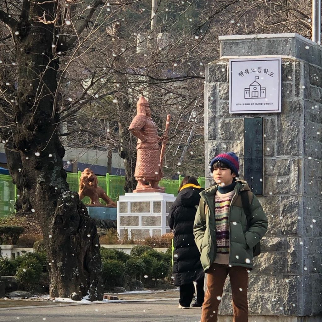 初恋の子を待ち伏中の子供時代ムン・ガンテ(ムン・ウジン)