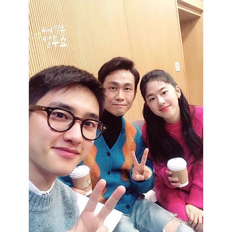 EXO D.O.、パク・ヘスとPR活動中のオ・ジョンセ