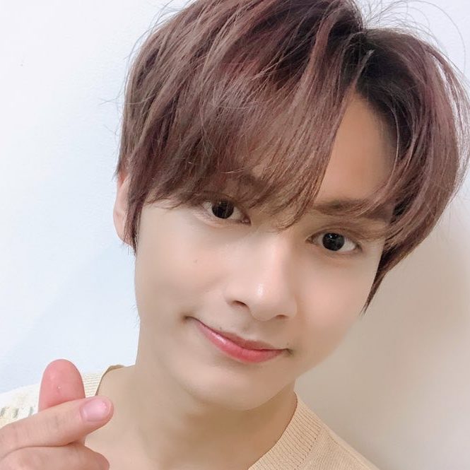 美しい SEVENTEEN SEVENTEENの「リアル王子」ことJUN(ジュン)の大人っ 