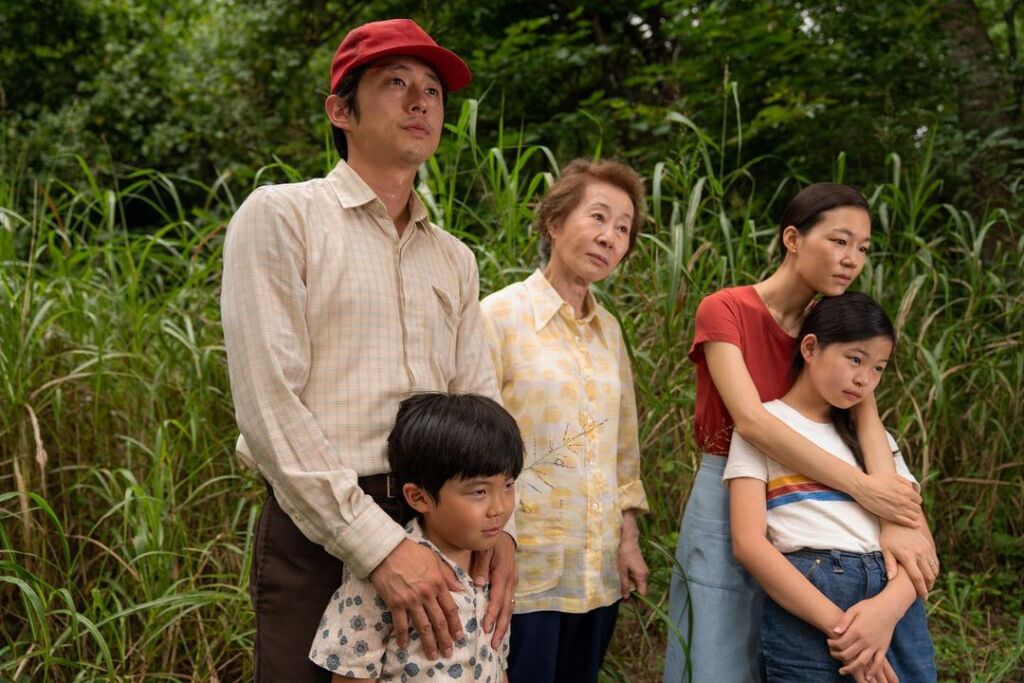 映画『ミナリ』はアメリカで暮らす韓国系移民の物語を描いている