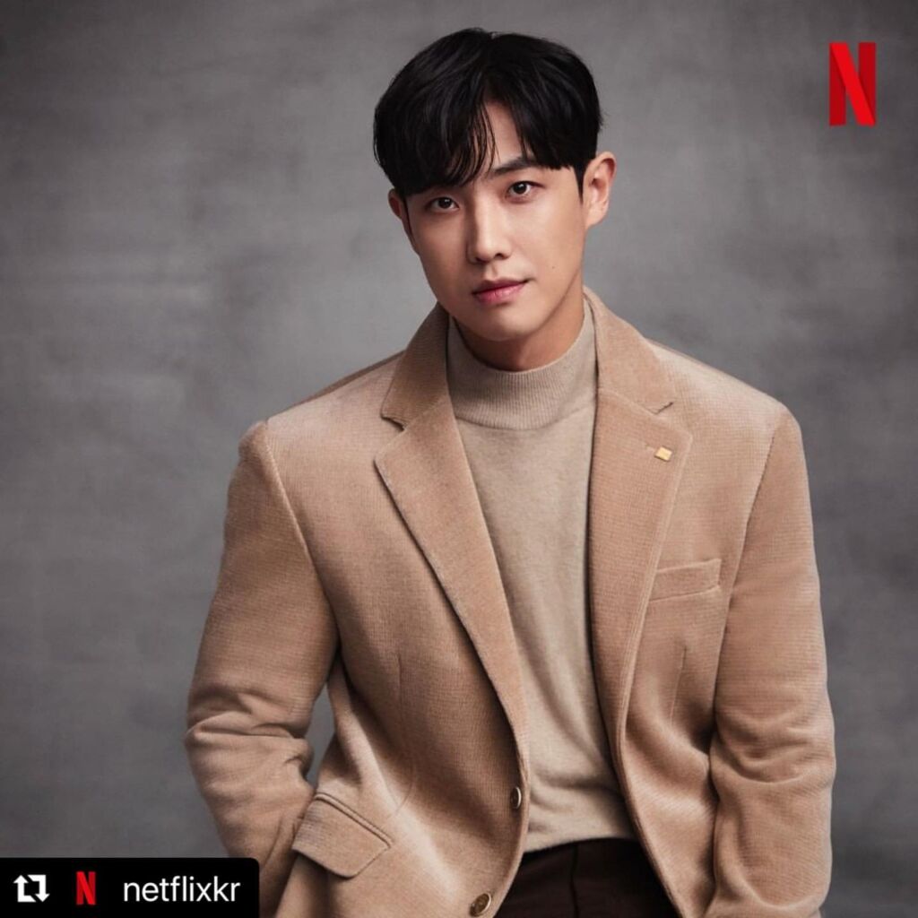 匿名配送 MBlAQ フォトブック DVD セット イジュン エムブラック 韓国