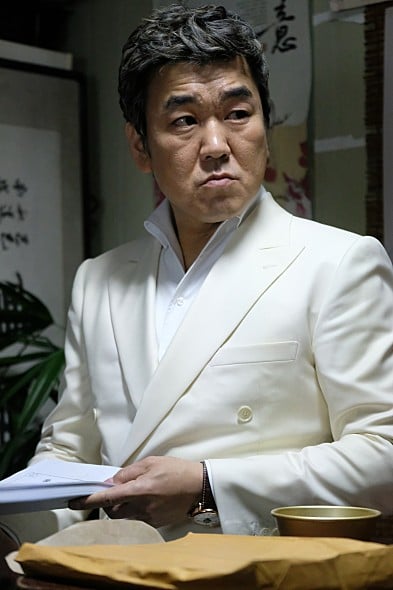 『上流社会』ではハン・ヨンソク役を演じた