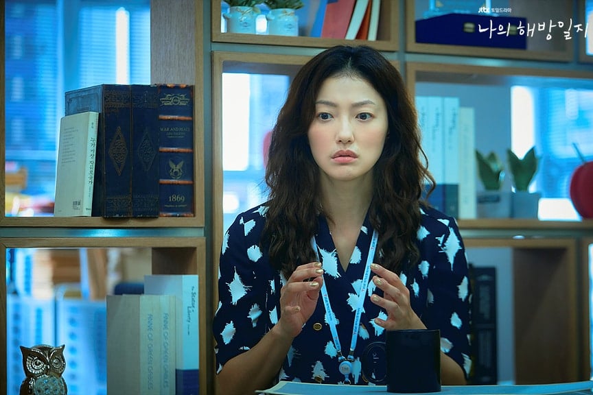 イエルは、JTBCドラマ『私の解放日誌』で長姉ヨム・ギジョン役を演じている