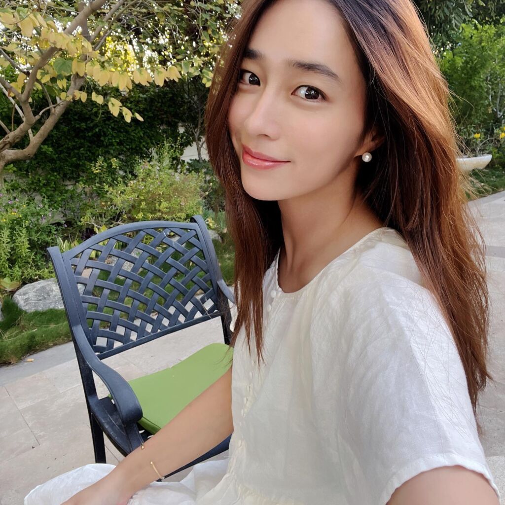 自撮り写真をインスタグラムに公開した、イ・ミンジョン。