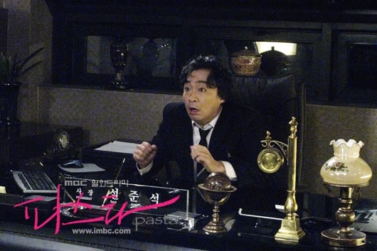 イ・ソンミンは、『パスタ～恋が出来るまで～(MBC)』で悪役ながらも憎みきれない役を演じた