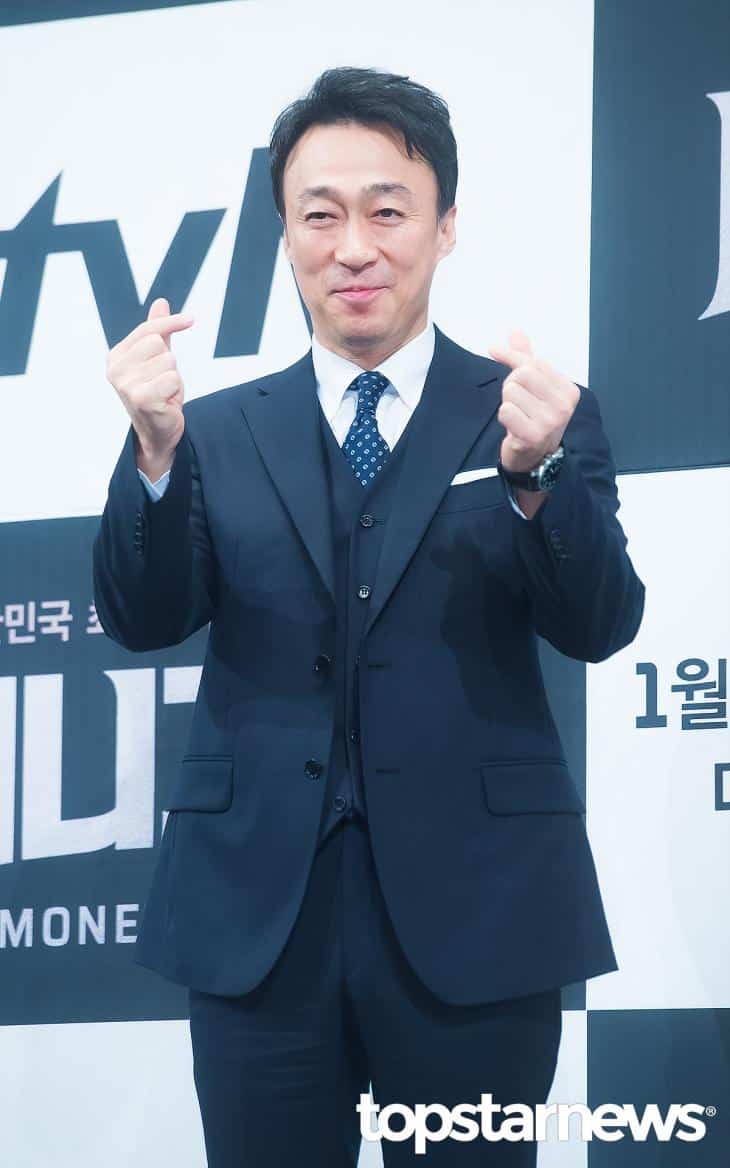 イ・ソンミンは、『神のビー玉』で主演を務める