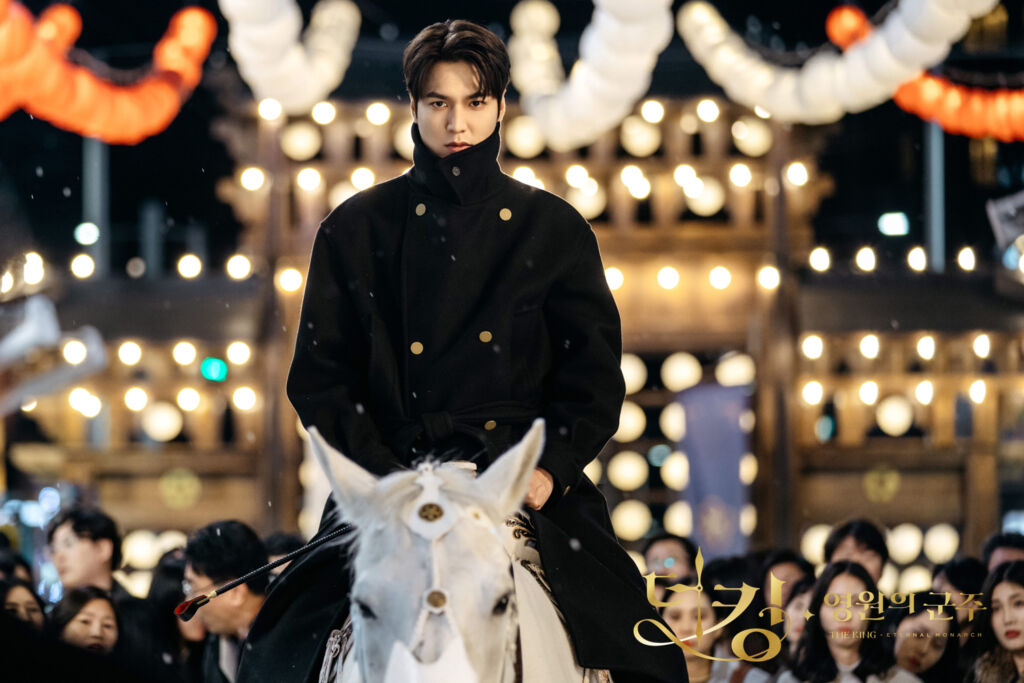 『ザ・キング：永遠の君主』では、大韓帝国皇帝 イ・ゴン役を演じた。(画像出典：SBS)