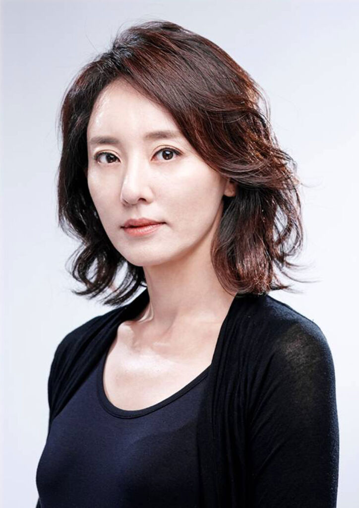 ドラマ『ザ・グローリー』では、いじめの主犯格ヨンジンの母親役を演じたユン・ダギョン