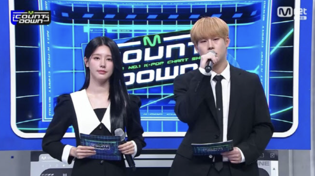 Mnetの音楽番組『M COUNTDOWN』は追悼の意を表して放送された
