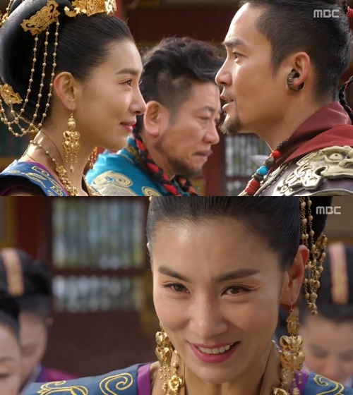 キム・ソヒョンは、『奇皇后』で、なんとしても皇室の実権を握ろうと策略を練る皇太后役を演じた