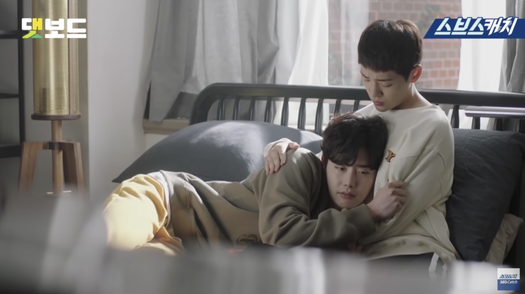 SBS『あなたが眠っている間に』で兄弟役を演じているイ・ジョンソクとシン・ジェハ