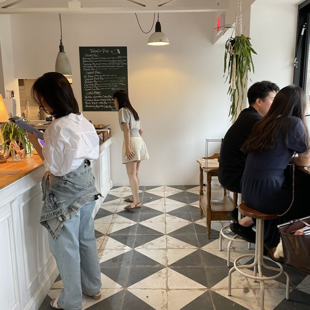 店内 BREANNY PIE CANTEEN