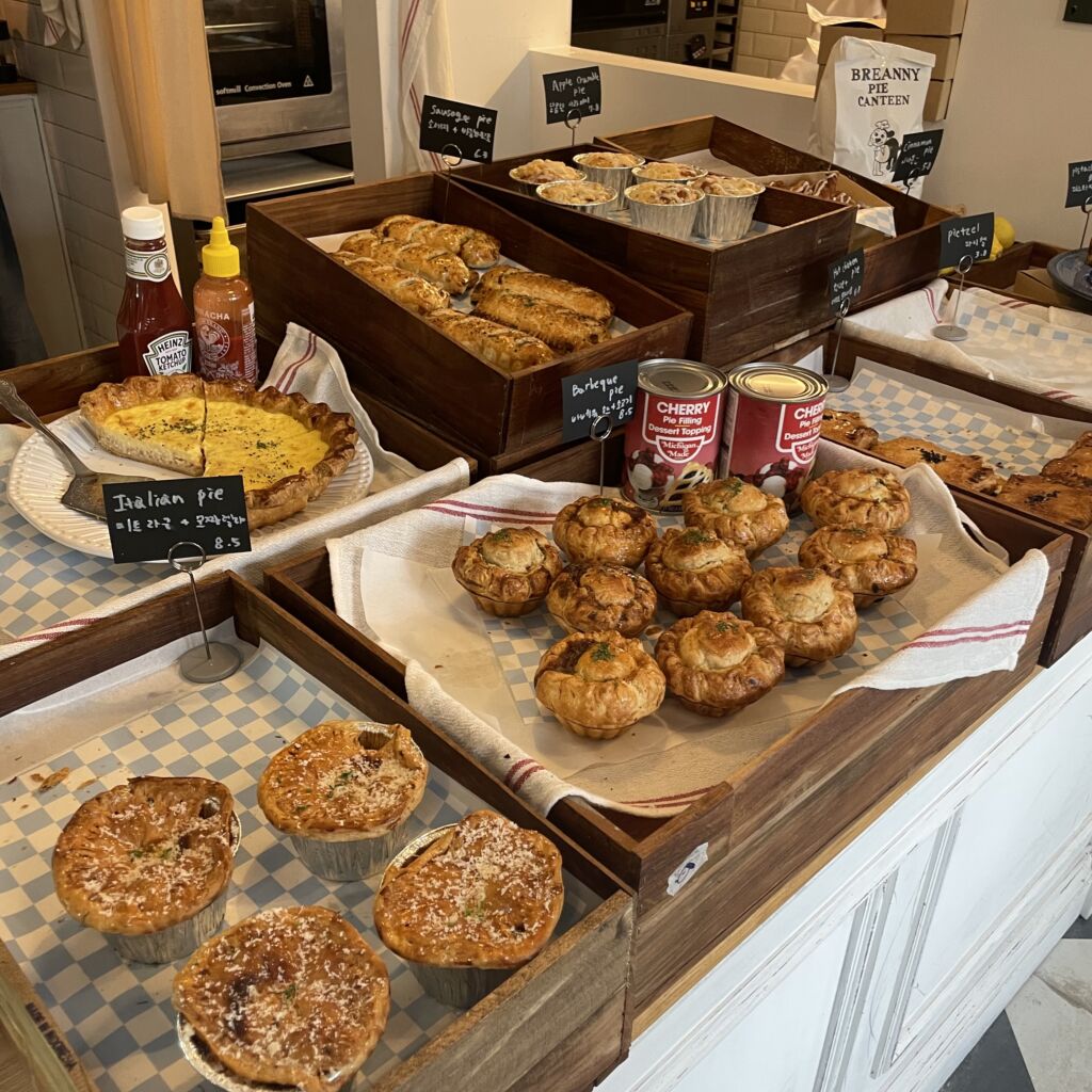 パイ＆ベーカリー売り場　BREANNY PIE CANTEEN　