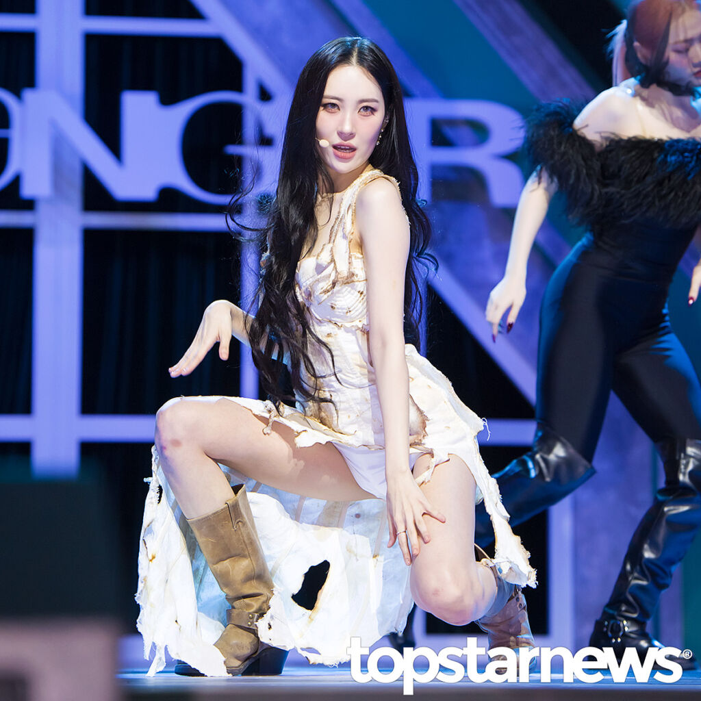 SUNMI ソンミ STRANGE ショーケース 限定 KIT SUNMI ソンミ STRANGE ショーケース 限定 KIT