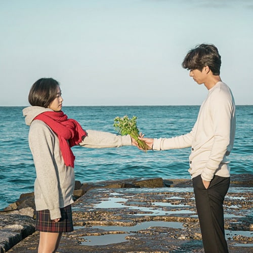 『トッケビ〜君がくれた愛しい日々〜(tvN/2016)』キム・ゴウン×コン・ユ(画像出典：tvN)
