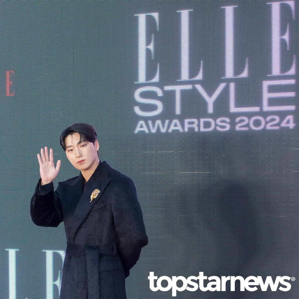 K-POP写真集 バインダー式 ATEEZ サン