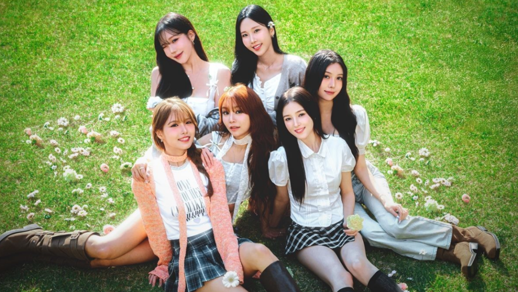 完全体でカムバックするMOMOLAND