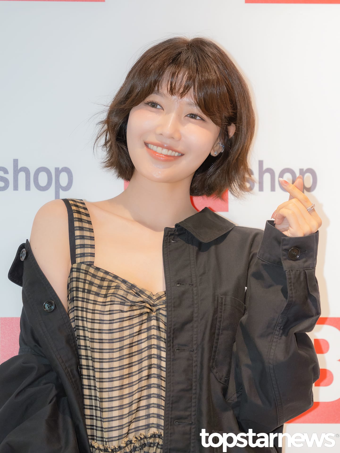 スヨンは、『アイドルアイ』で主演を務める