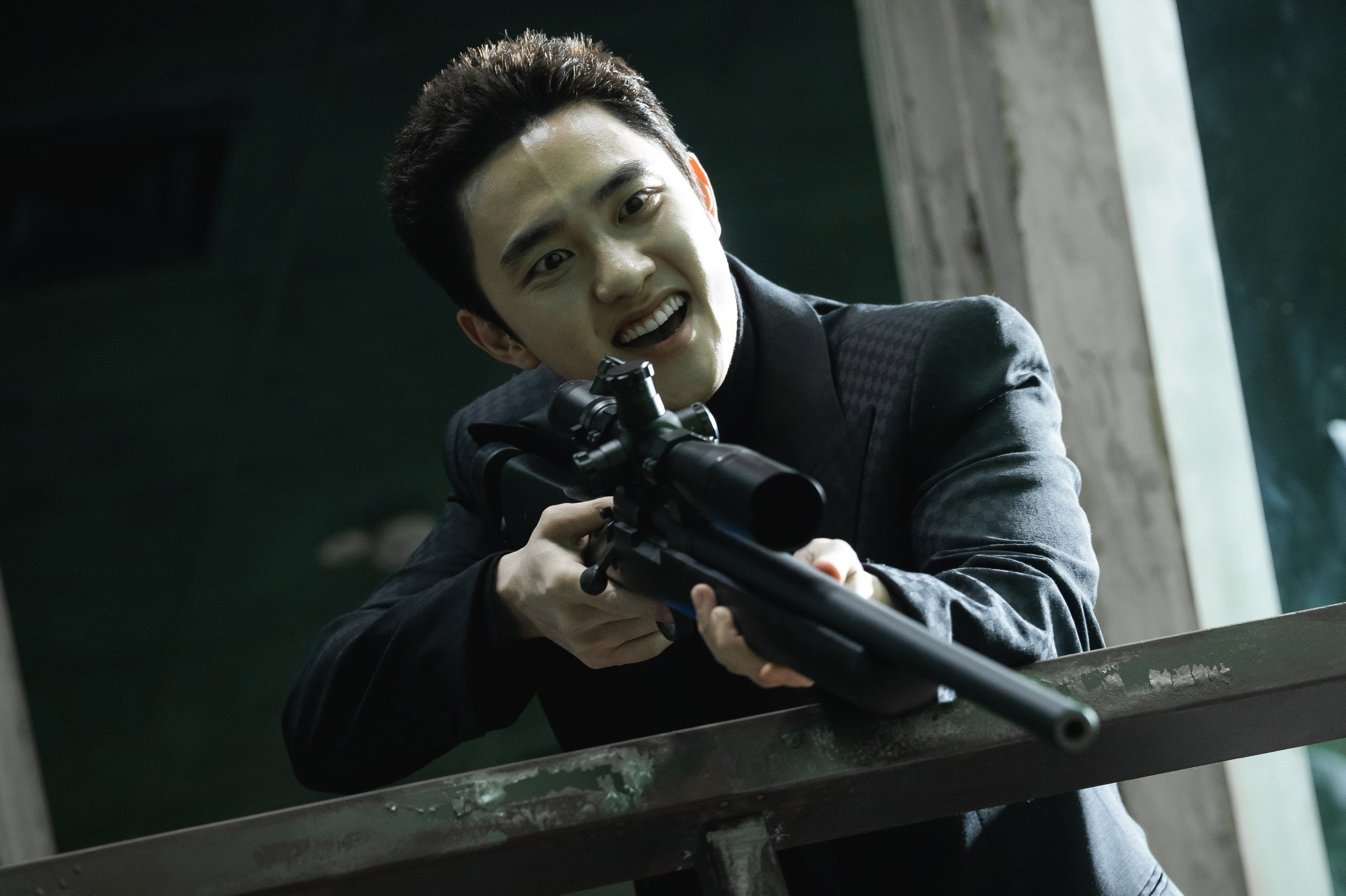 ド・ギョンス(EXO) は、『捏造された都市』で悪役に扮した