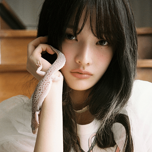 ILLIT イロハ (画像出典:BELIFT LAB)