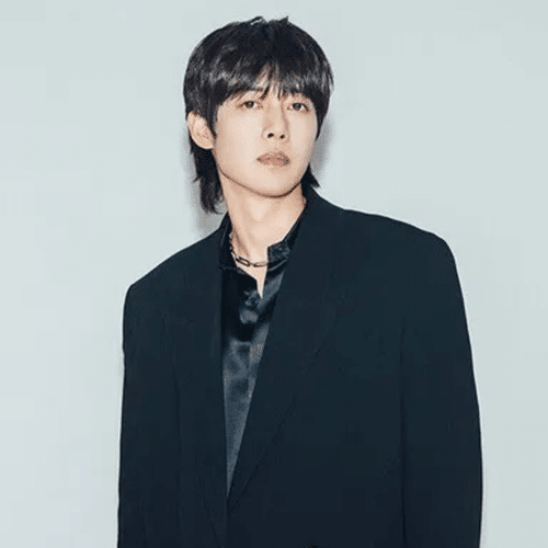 キム・ヒョンジュン (リーダー) (画像出典:HENECIA)
