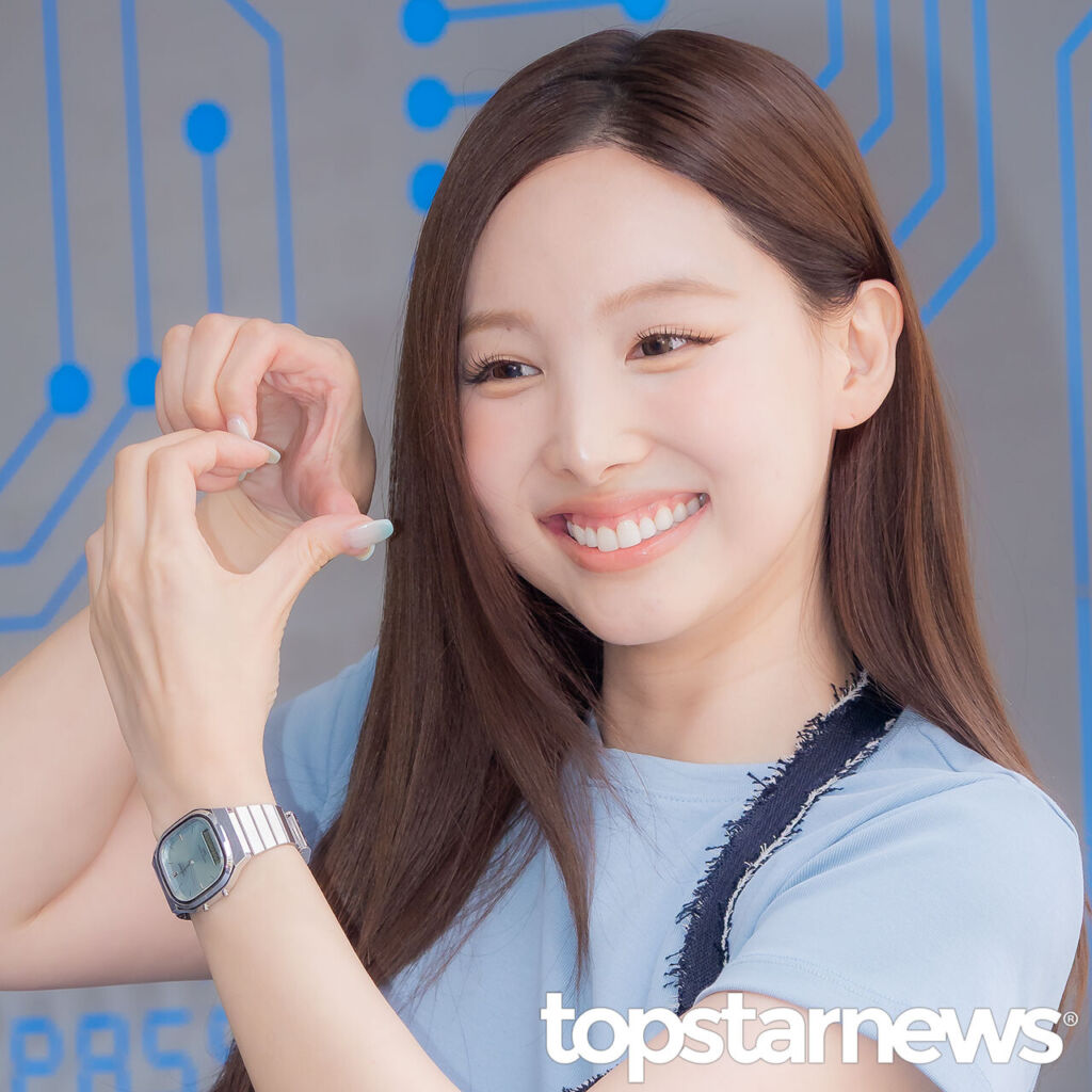 TWICE ナヨン、腕時計ブランド「CASIO」フォトイベントに出席！(PHOTO6枚)
